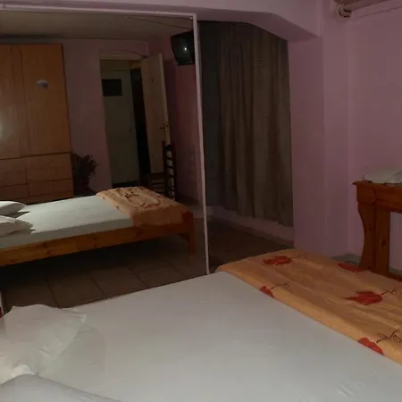 Ikaros Hotel Piraeus